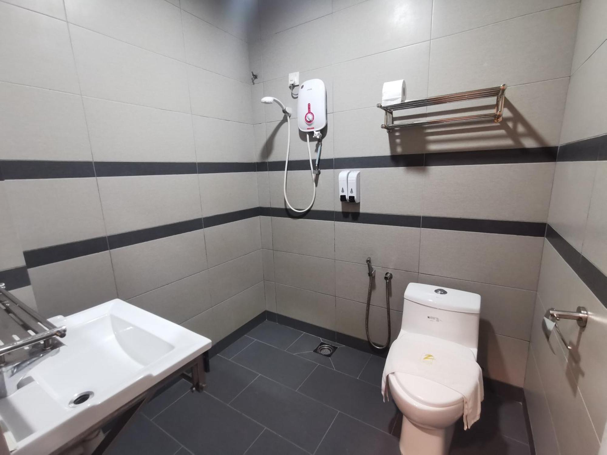 Zenz Hotel Kulai Exterior foto